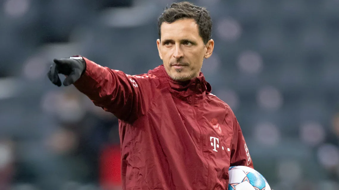 Dino Toppmöller